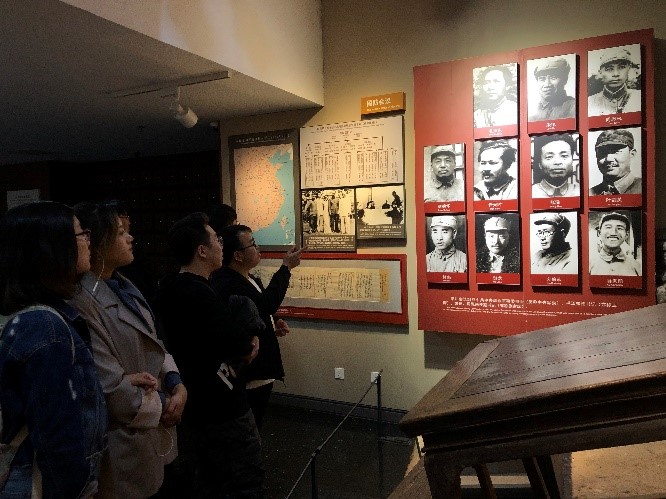 8b8df0bb045943ed8c15b0b7a8ec4005.jpg 8b8df0bb045943ed8c15b0b7a8ec4005.jpg